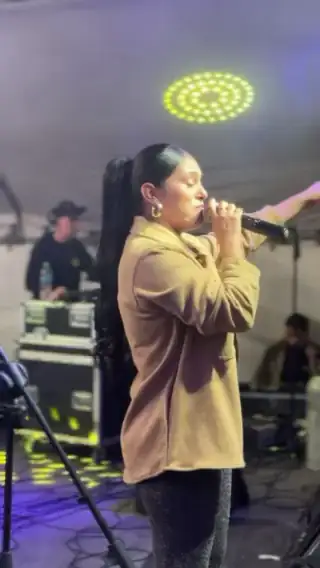 DK Musick en vivo — Crossover · 4