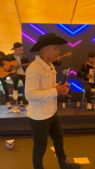 DK Musick en vivo — Regional mexicano · 3