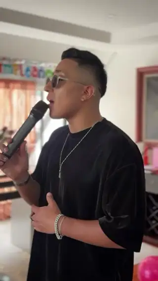 DK Musick en vivo — Plancha · 4